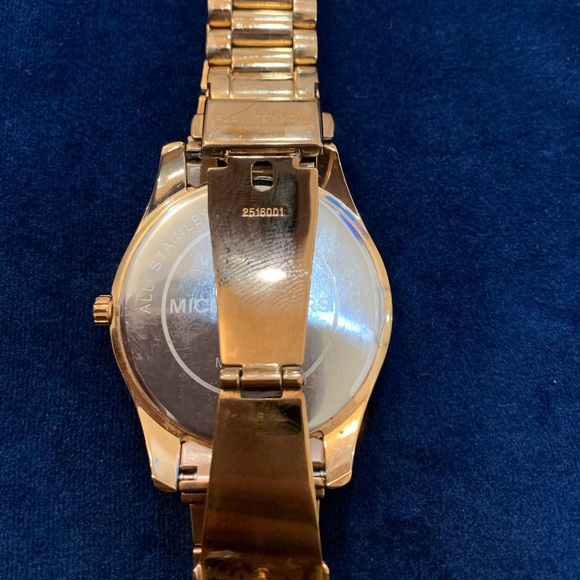 MICHAEL KORS Blake Brown Watch MK3227 - Picture 6 of 7